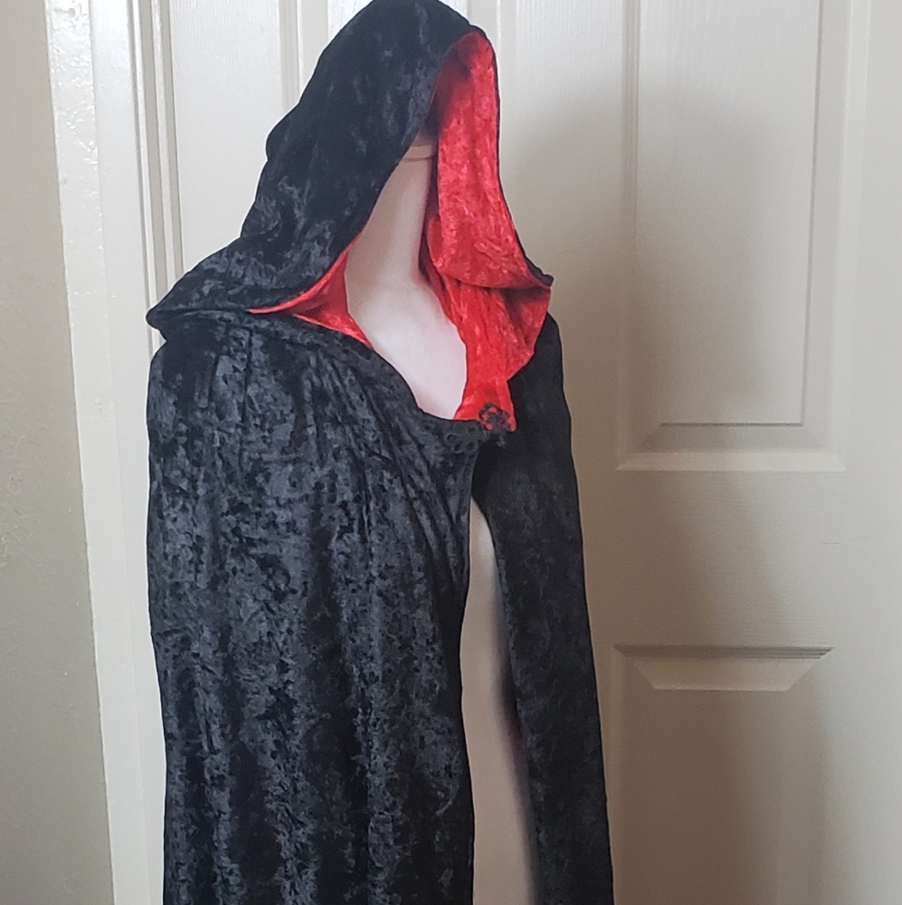 Velour reversible cape